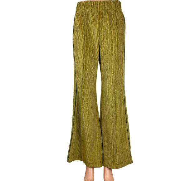 BDG Urban Outfitters Green Corduroy Flared Wide Leg Pull On Ankle Pants Size 26 - Picture 1 of 8